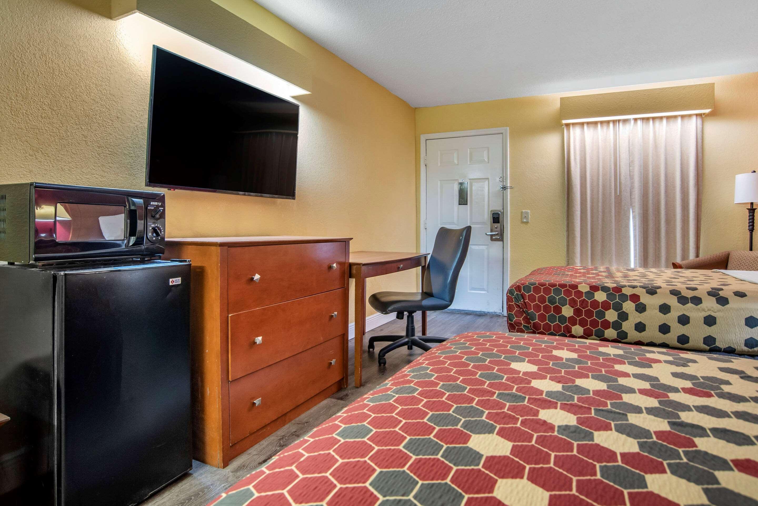 Econo Lodge Tupelo Kültér fotó