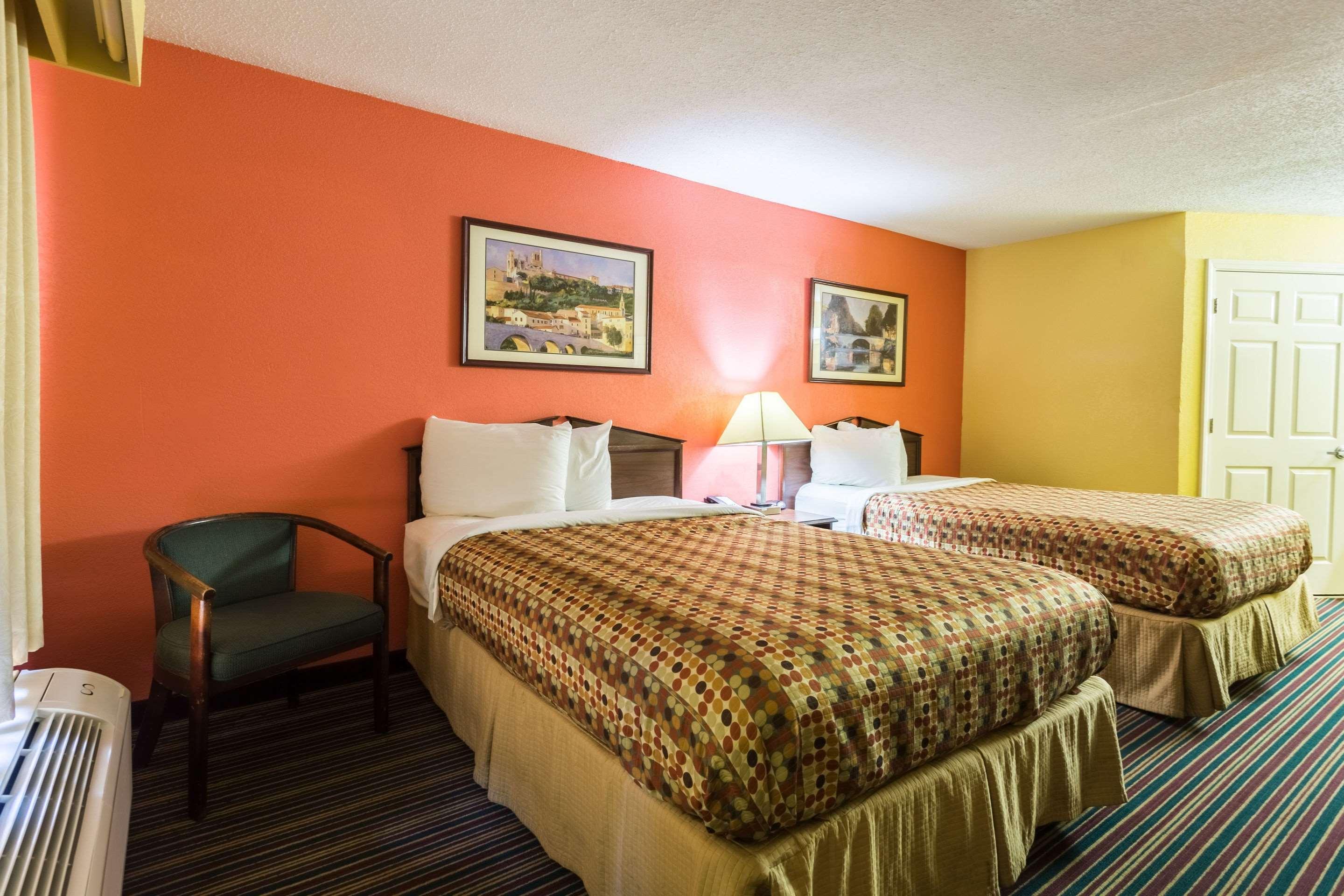Econo Lodge Tupelo Kültér fotó
