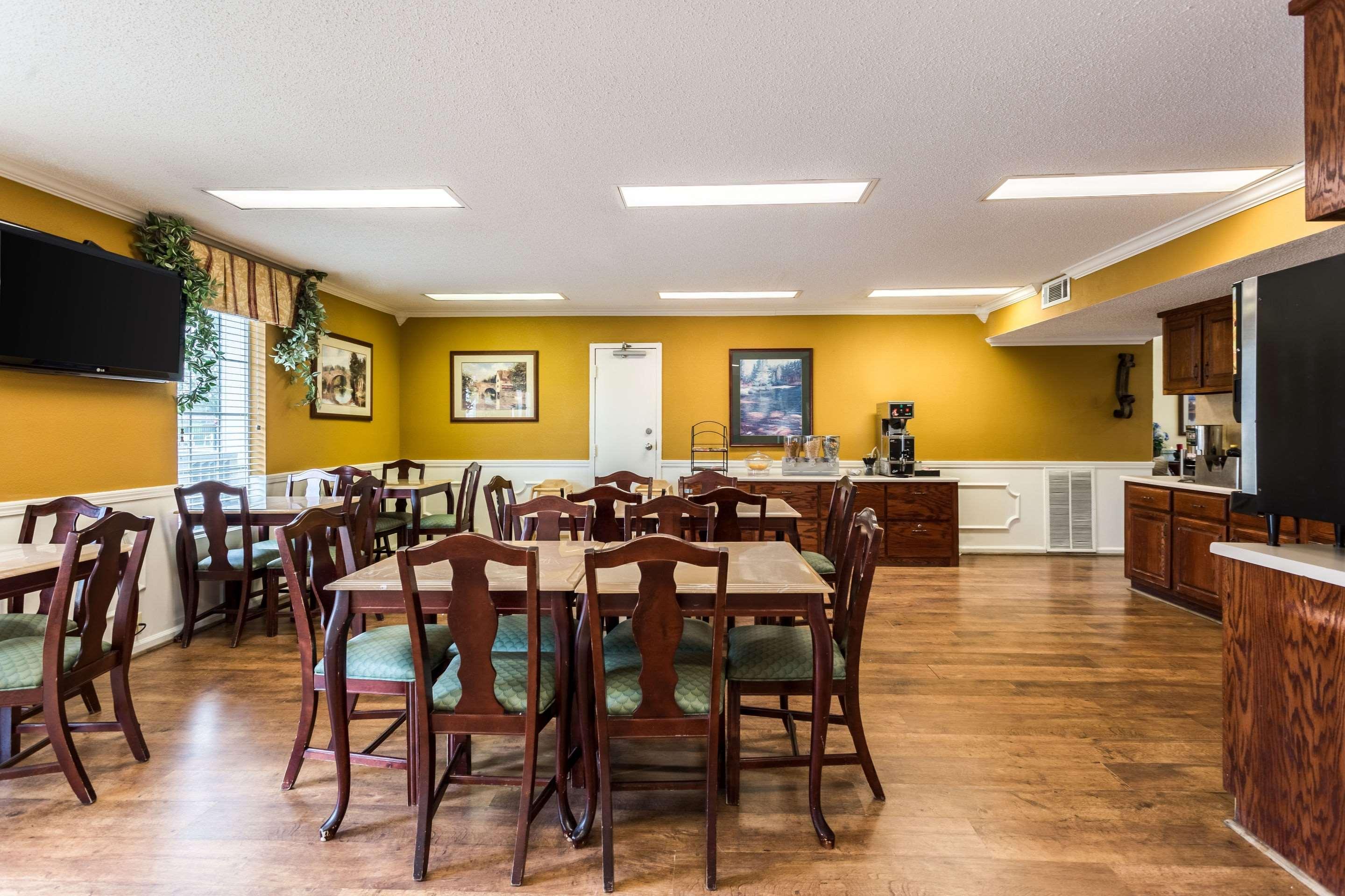 Econo Lodge Tupelo Kültér fotó