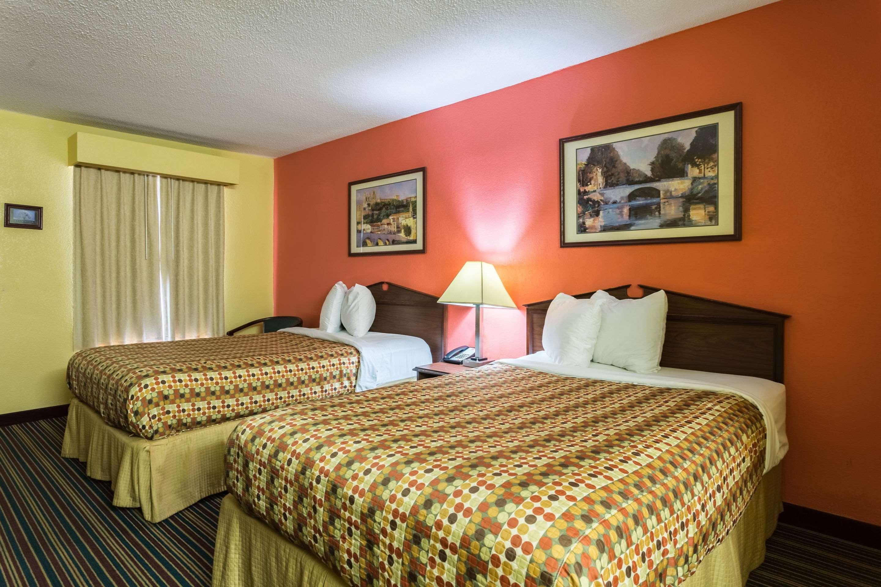 Econo Lodge Tupelo Kültér fotó